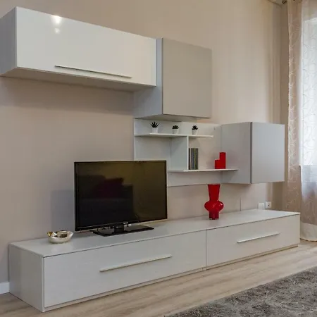 Romantic House 369 Apartment Verona