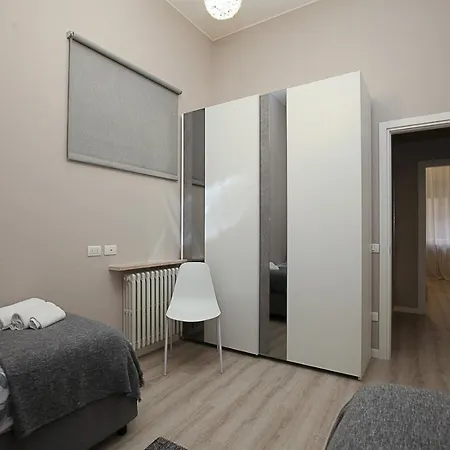 Romantic House 369 Верона